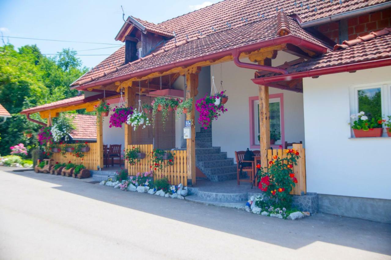 Guesthouse Ella Slunj Exteriér fotografie